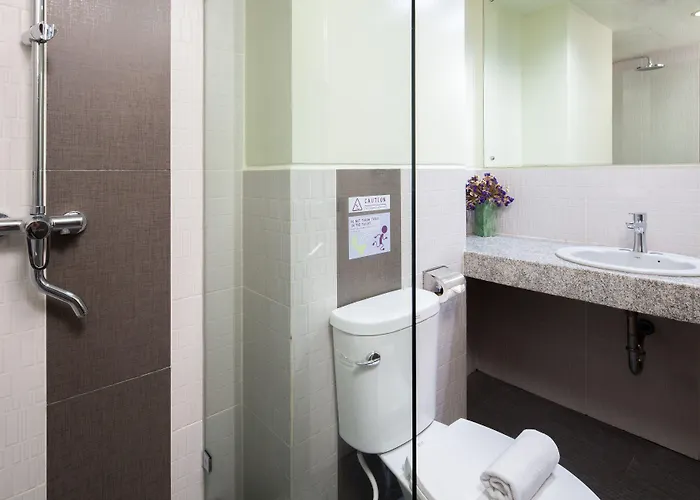 V Hotel Manille