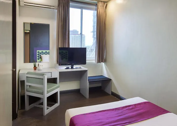 V Hotel Manille